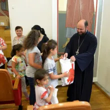 Cadouri pentru copii defavorizați din Sectorul 3 Capitală