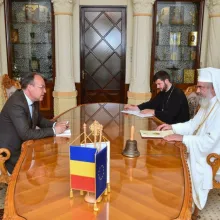 Patriarhul României a primit vizita Ambasadorului României în Republica Moldova