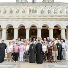 Pelerini români din Ungaria la biserici și mănăstiri bucureștene