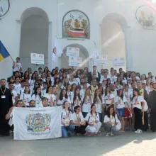 Peste 200 tineri participanți la #ITO2016 s-au rugat la biserica Iancu Vechi-Mătăsari din Capitală