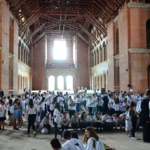 Tinerii ortodocşi prezenţi la #ITO2016 în vizită la Catedrala Mântuirii Neamului