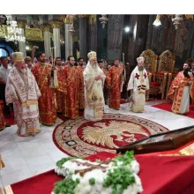 Patriarhul României: Sfânta Cruce este taina iubirii nesfârșite a Preasfintei Treimi pentru omenire