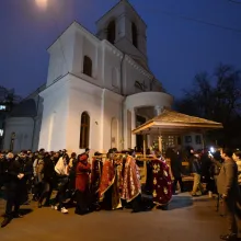 Procesiune cu moaştele Sf. Ecaterina. Paraclisul Facultăţii de Teologie din Bucureşti îşi sărbătoreşte hramul