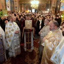 Sf. Cuv. Stelian Paflagonul sărbătorit la Biserica Lucaci. Lăcaşul de cult păstrează un fragment din moaştele sale şi este singurul din Capitală care îl are ca protector