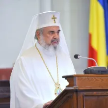 BIRUINŢĂ PRIN JERTFĂ. DEMNITATE PRIN UNIRE. Slujitori ai Bisericii pe front şi la Unirea din 1918