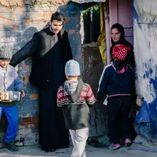 Daruri de Sfântul Nicolae pentru o familie defavorizată din Capitală