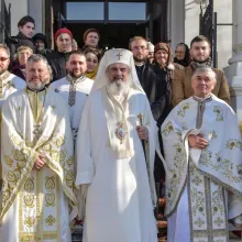 Patriarhul Daniel: Sf. Ier. Nicolae este un om care cunoaşte că fericirea omului vine din însăşi prezenţa harului lui Dumnezeu în el