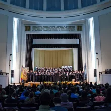 Studenţii teologi bucureşteni au susţinut un concert de colinde