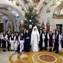 Reşedinţa Patriarhală | Grupuri de colindători la Patriarhul Daniel