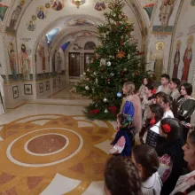 Patriarhul României: Colindele transmit tradiția noastră românească pe care trebuie să o continuăm