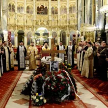 Rugăciune de pomenire pentru regretatul Ion Ungureanu: Slujba Parastasului a fost oficiată la Catedrala Sfântul Spiridon