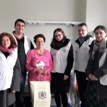 Voluntarii Campaniei „Sănătate pentru sate” în sprijinul unei persoane bolnave din județul Prahova