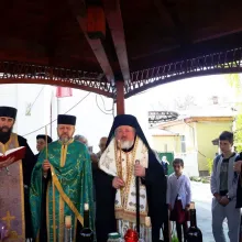 Fântâna Albă 1941 | PS Varlaam Ploieșteanul a oficiat slujba de pomenire a celor trecuți la Domnul