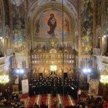 „Pași spre lumina Învierii”: Eveniment caritabil organizat de studenții teologi din Capitală