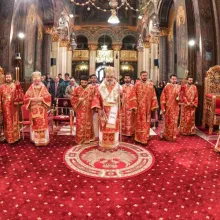 Sfânta și Marea Joi | Patriarhul Daniel: Taina Sfintei Euharistii este centrul de viață al Bisericii