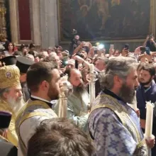 Rugăciunea pentru primirea Sfintei Lumini citită de Patriarhul Ierusalimului