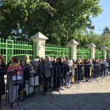 Peste 500 pelerini din județele Prahova și Galați la hramul Catedralei Patriarhale