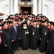 Facultatea de Teologie Ortodoxă | Festivitate de absolvire pentru promoția iunie 2017. PS Varlaam le-a vorbit tinerilor