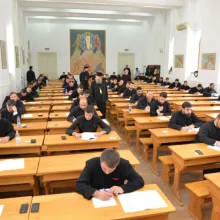 București: Examen pentru obținerea gradelor în preoție. Candidații au susținut astăzi proba scrisă