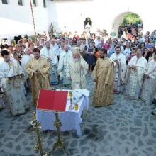 PS Varlaam Ploieşteanul la sfințirea bisericii parohiei Apostolache: Sfântul Proroc Ilie s-a luptat pentru renașterea morală a poporului ales