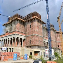 Catedrala Mântuirii Neamului – un simbol al identităţii româneşti