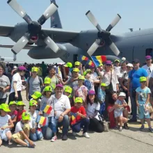 Bucurie deosebită pentru copii din Valea Plopului. Au participat la cel mai mare miting aviatic din țară