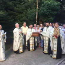 Procesiune cu sfintele moaște. Sfântul Ierarh Miron serbat în Parohia Miron Patriarhul din Capitală