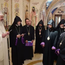 Întâlnirea europeană a tinerilor din Biserica Armeană. Ierarhii participanți au vizitat Palatul Patriarhiei