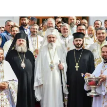 Sfinţirea bisericii parohiei Parc Rahova 1 | Biserica înseamnă Cerul pe pământ, spune Patriarhul Daniel