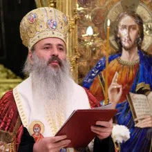Mesajul adresat de IPS Teofan la zece ani de patriarhat ai PF Daniel: „Un patriarh neobosit pentru Biserica și neamul său”