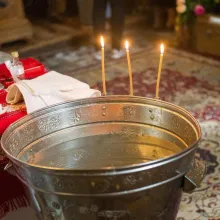 Măsuri luate pentru preotul din Brăila care a avut o atitudine inadecvată la oficierea unui Botez