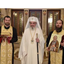 Moment solemn la Reședința patriarhală | Moaștele Sfântului Serafim de Sarov au fost oferite Bisericii Sfântul Nicolae Tabacu