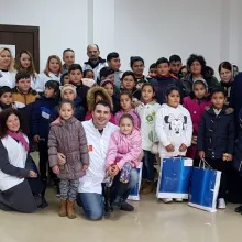 Rămâneţi în Şcoală! | Peste 50 de elevi cu rezultate şcolare optime vor fi sprijiniţi financiar până la absolvire de voluntarii Catedralei Naţionale