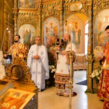 PS Timotei a oficiat Sfânta Liturghie în Paraclisul Facultății de Teologie din Capitală, aflat sub ocrotirea Sfintei Ecaterina