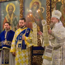 PS Timotei Prahoveanul la hramul bisericii Sf. Ioan Piaţă: Fiecare biserică este o şcoală a pocăinţei