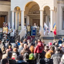 Noi retrăim astăzi taina cea mare a Botezului Domnului în apele Iordanului, spune Părintele Patriarh Daniel