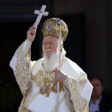 Patriarhul Ecumenic va participa la sfinţirea Catedralei Naţionale, anunţă Patriarhul Daniel