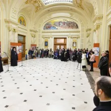 FOTO | 100 ani de la Unirea Basarabiei cu România. Documente, fotografii şi cărţi rare expuse la Palatul Patriarhiei