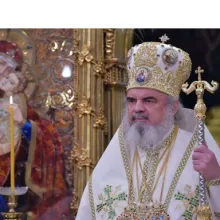 Cinstirea lui Hristos în cult şi ajutorarea săracilor nu se află în opoziţie, a evidenţiat Patriarhul Daniel de Florii