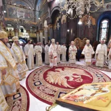 Catedrala Patriarhală | PF Daniel a oficiat Vecernia din ziua de Paști împreună cu patru ierarhi