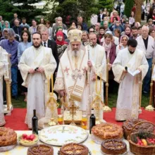 Patriarhul Daniel s-a rugat pentru eroii neamului la Paraclisul Catedralei Naţionale