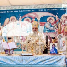 „Hrană trupească cu înțelesuri duhovnicești” – Patriarhul Daniel despre Înmulțirea pâinilor