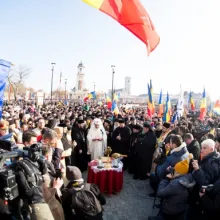 Preafericitul Părinte Patriarh Daniel a sfințit Monumentul Unirii din Alba Iulia