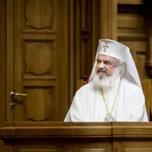 Patriarhul Daniel la Spectacolul Sf. Nicolae în mijlocul copiilor: valorile dărniciei și ale viețuirii sfinte