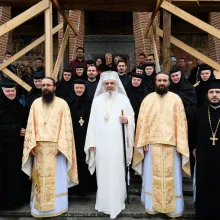 Dorinţa de întâietate, o practică des întâlnită în prezent. Patriarhul Daniel explică cum să luptăm împotriva ei