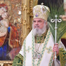 Tot ce este frumos în biserică este semn de cinstire adus lui Hristos: Patriarhul României de Florii