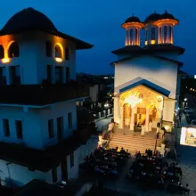 „Arta adevărată este legată de Hristos” – concluzia primei seri „Credință și Cultură” în Parohia Brâncuși