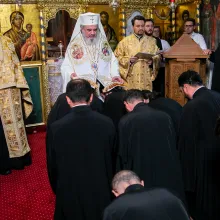 Preoţi hirotesiţi duhovnici de Patriarhul României. Cele trei virtuţi principale ale duhovnicului