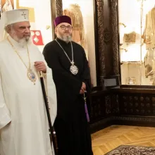 În mesajul de felicitare adresat Patriarhului, Victor Opaschi apreciază inițiativele Bisericii pentru satul românesc