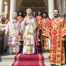 Patriarhul Daniel: Crucea este semnul unei lucrări dătătoare de viață